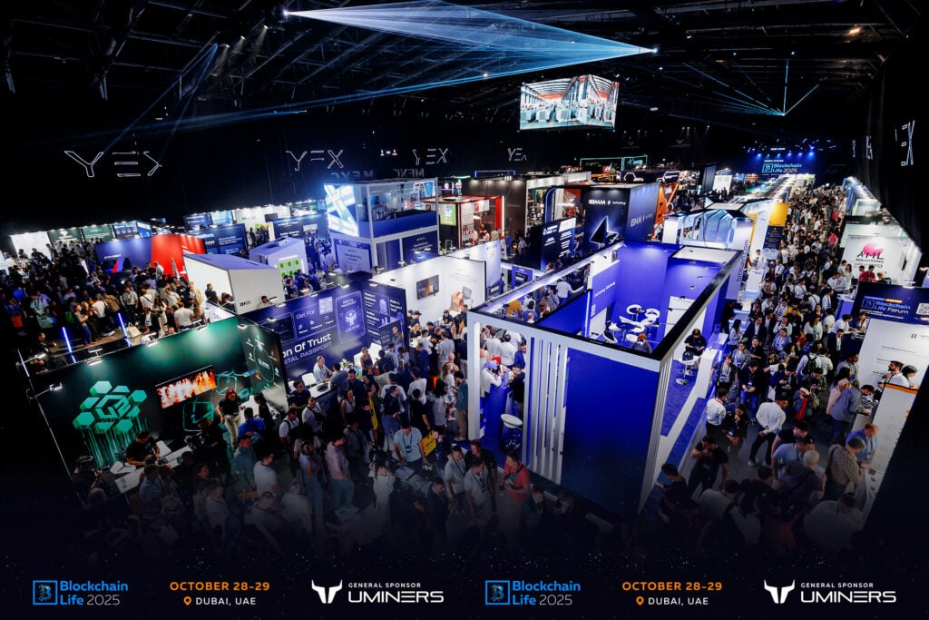 1 Banner Blockchain Life 2025